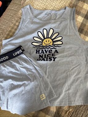 Life Is Good Light Blue Daisy Graphic Tank